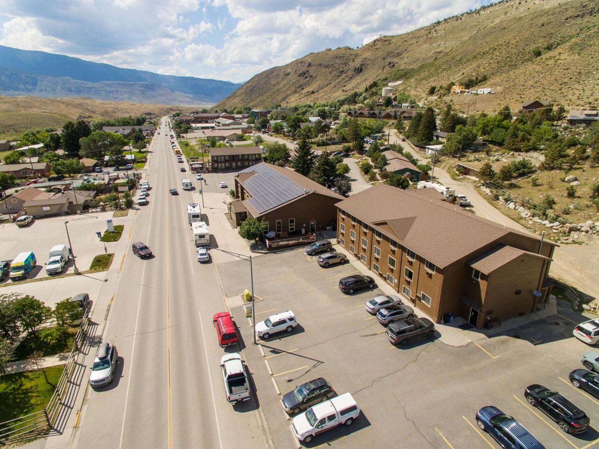 Super 8 by Wyndham Gardiner/Yellowstone Park Area photo 21