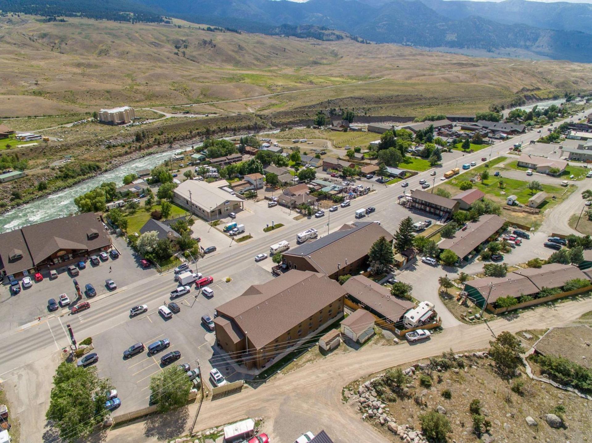 Super 8 by Wyndham Gardiner/Yellowstone Park Area photo 22