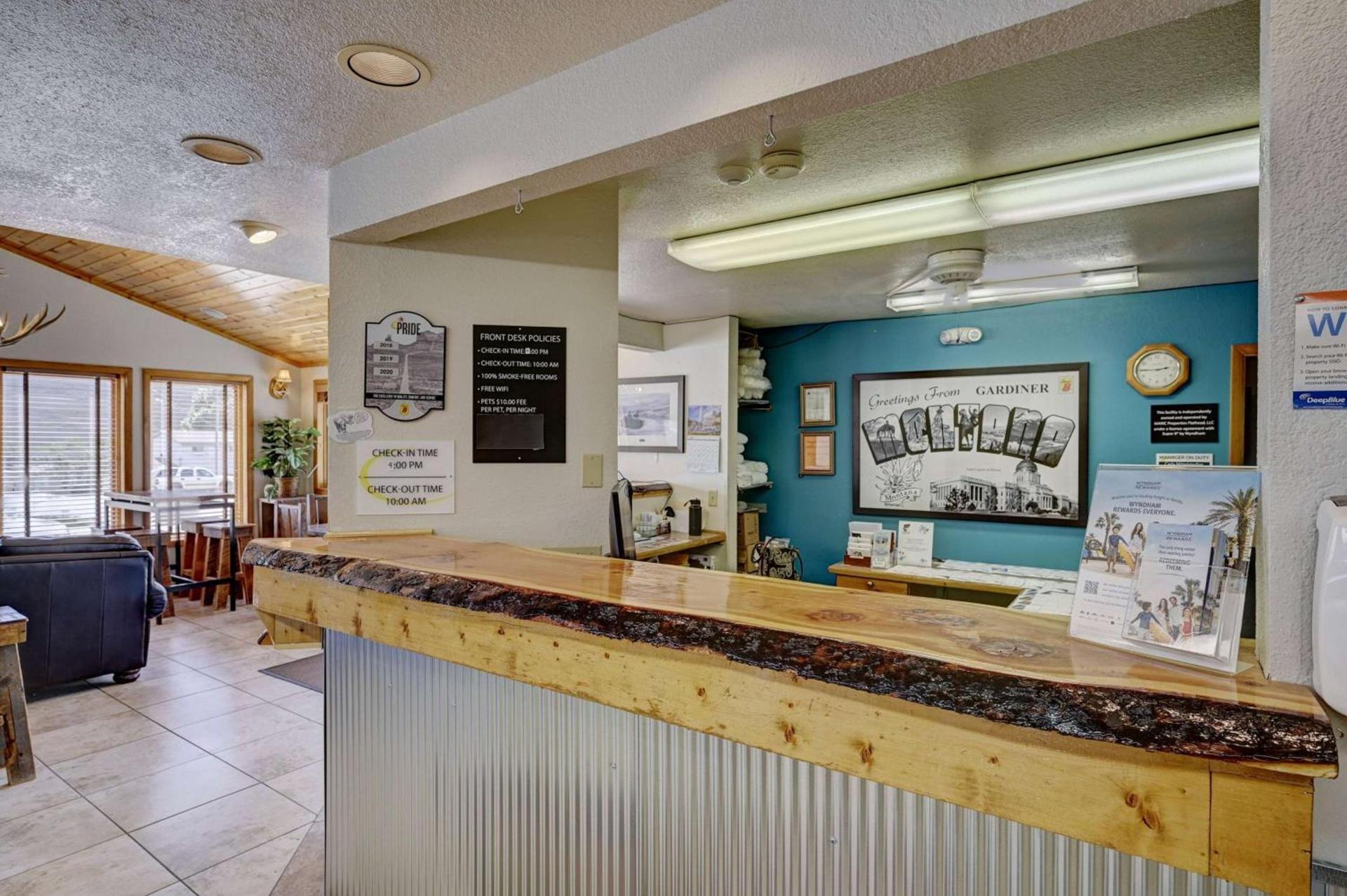 Super 8 by Wyndham Gardiner/Yellowstone Park Area photo 39