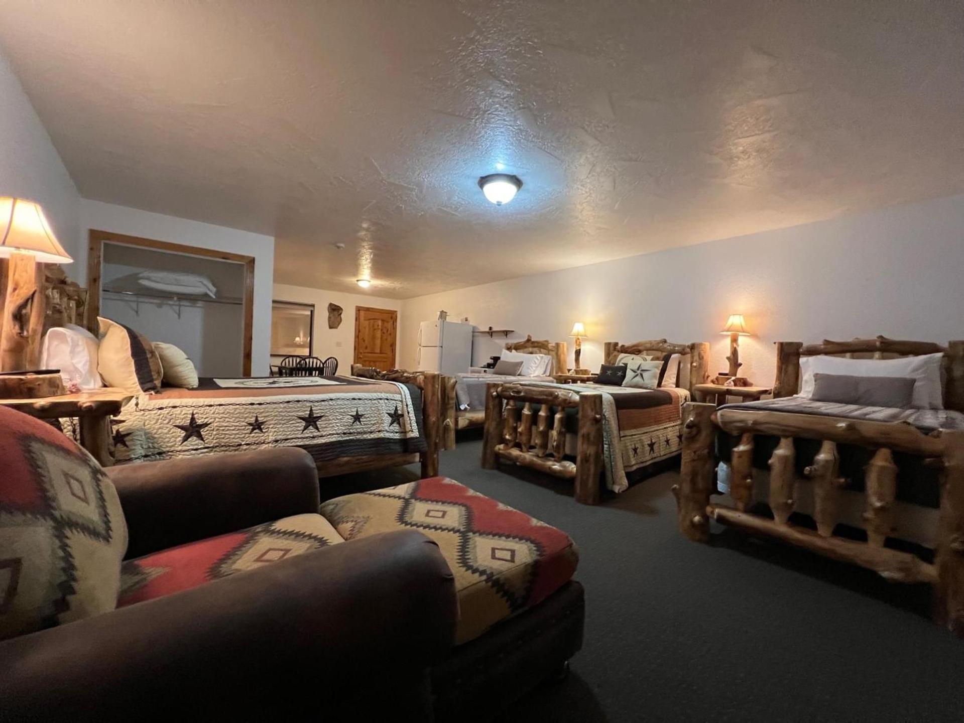 THE SNUGGLE INN photo 70