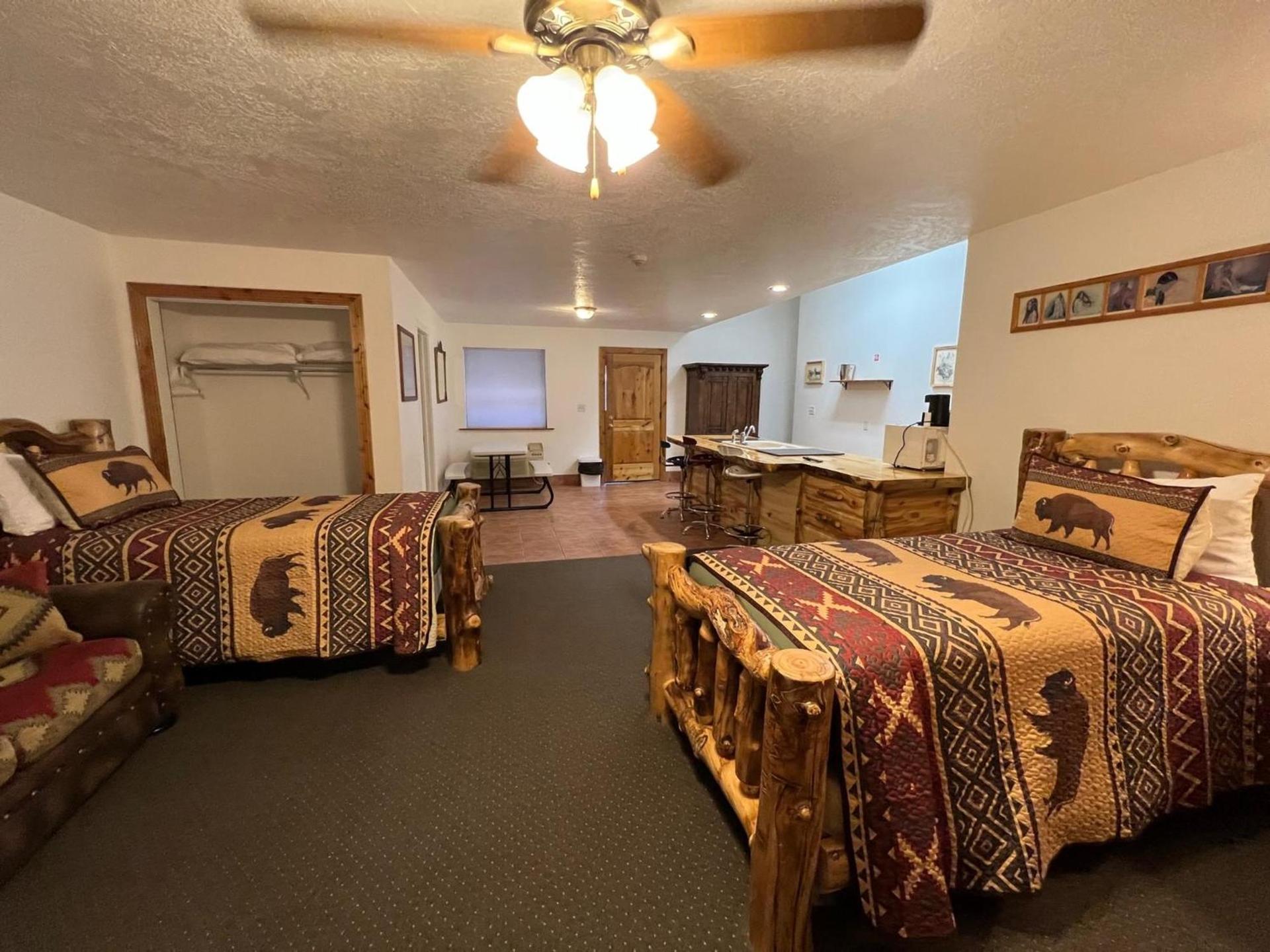 THE SNUGGLE INN photo 90