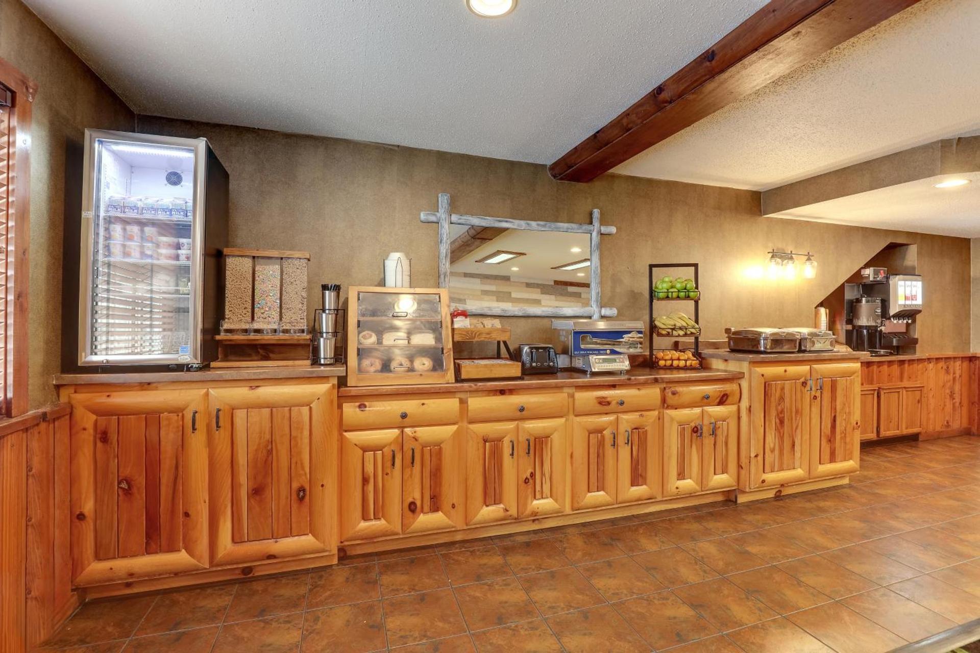 Stoney Creek Inn Quincy photo 31