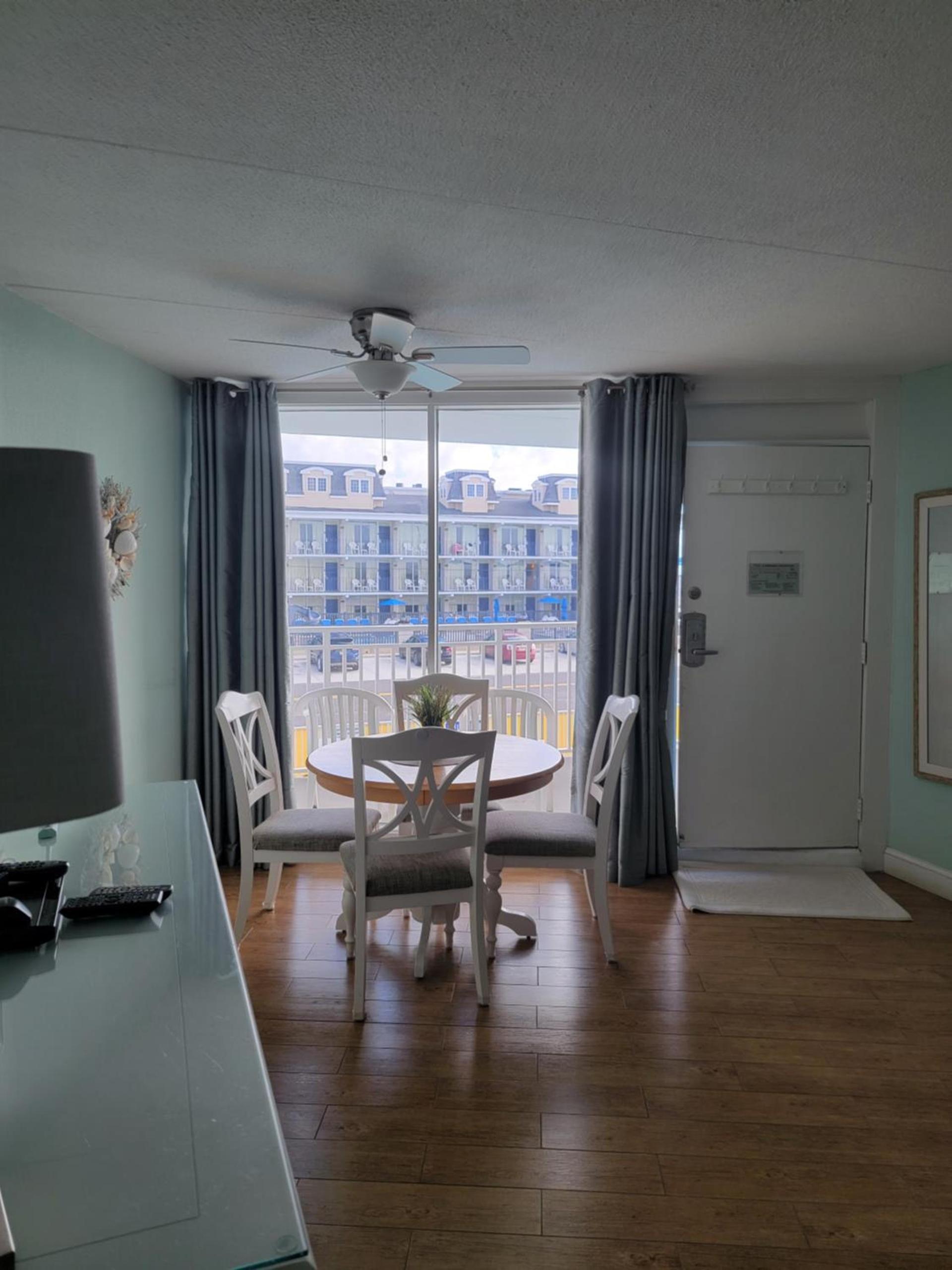 Nassau Inn Beachfront photo 42
