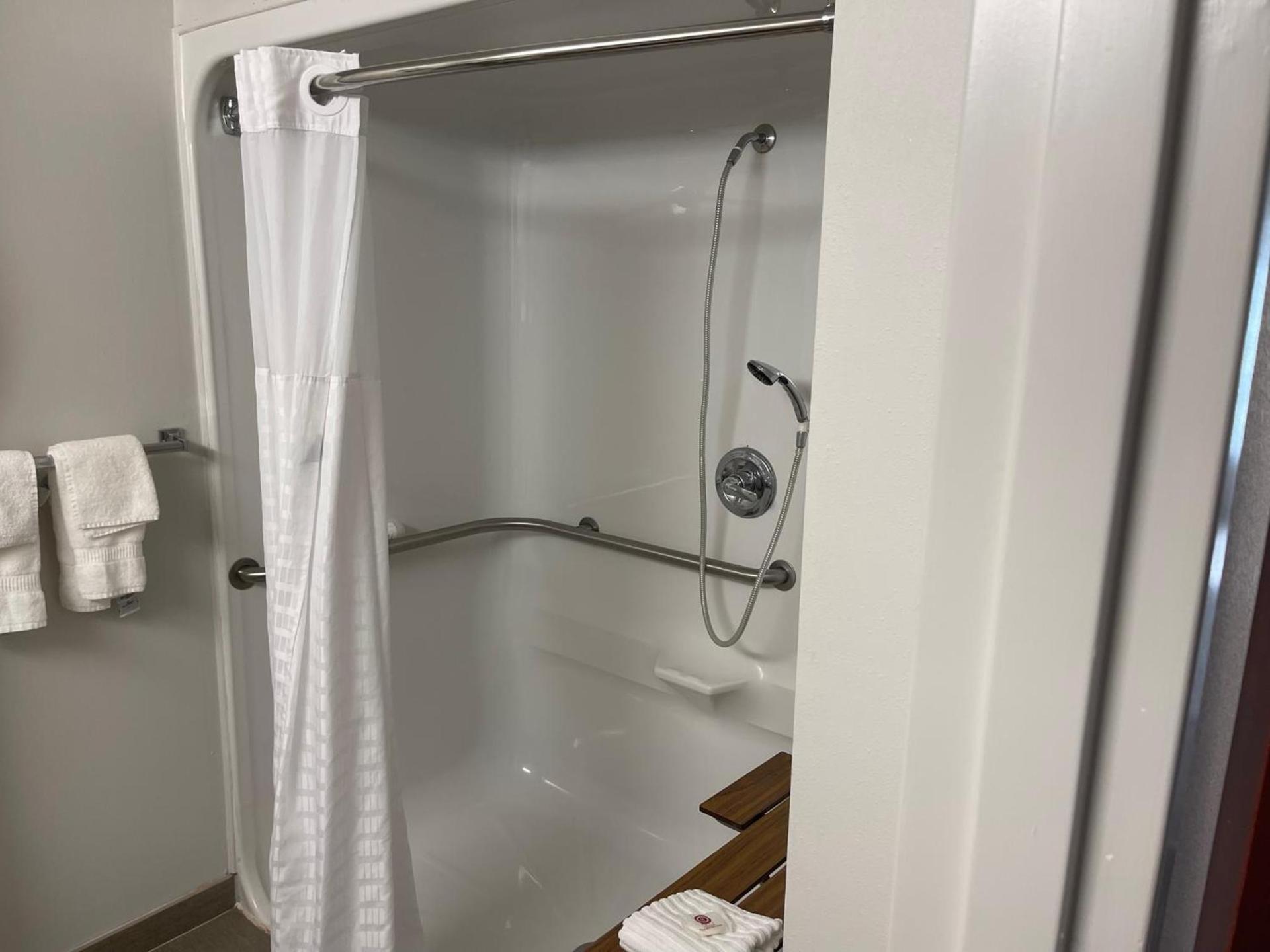 Comfort Suites Salisbury I-85 photo 59