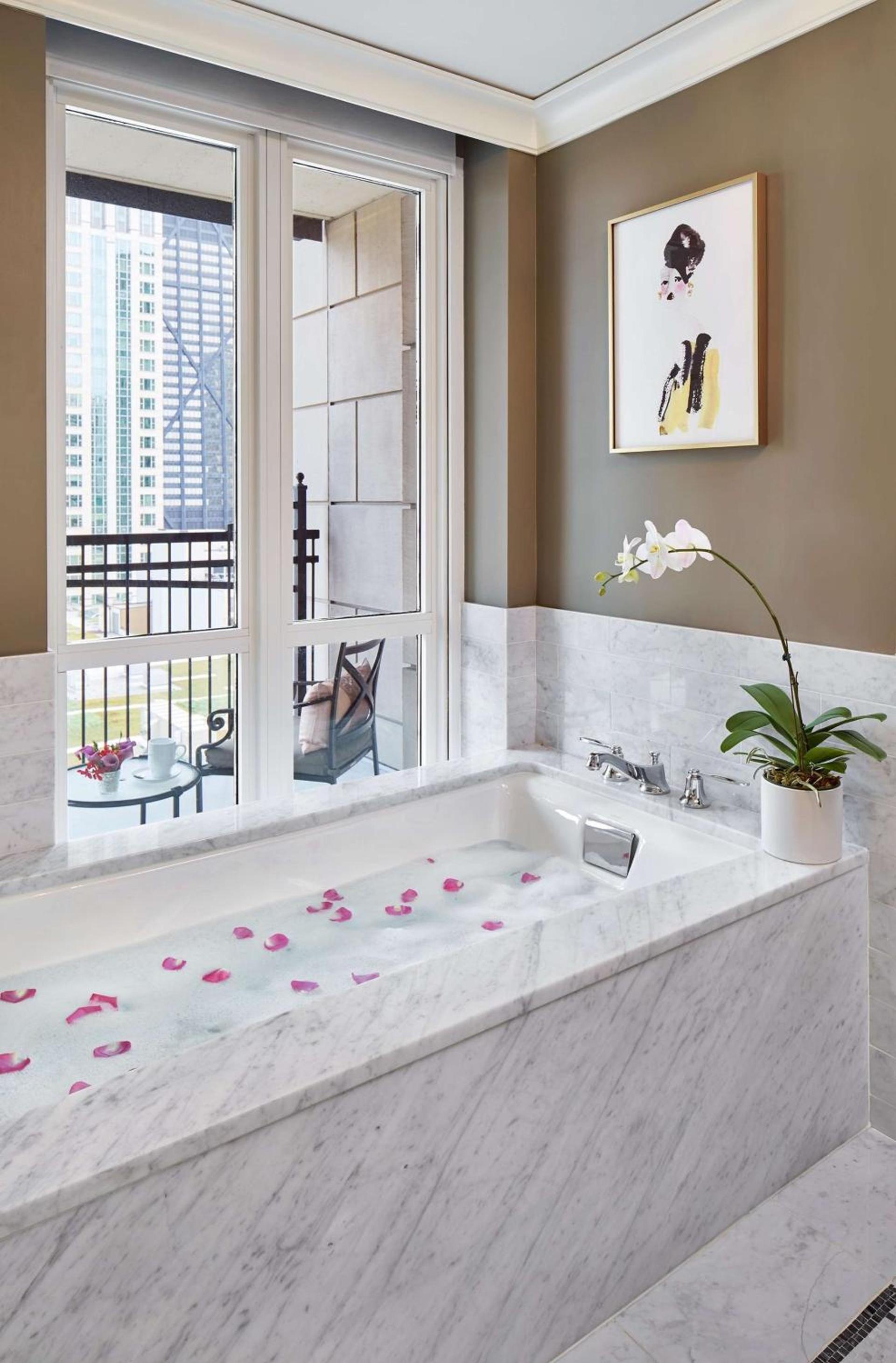 Waldorf Astoria Chicago photo 31