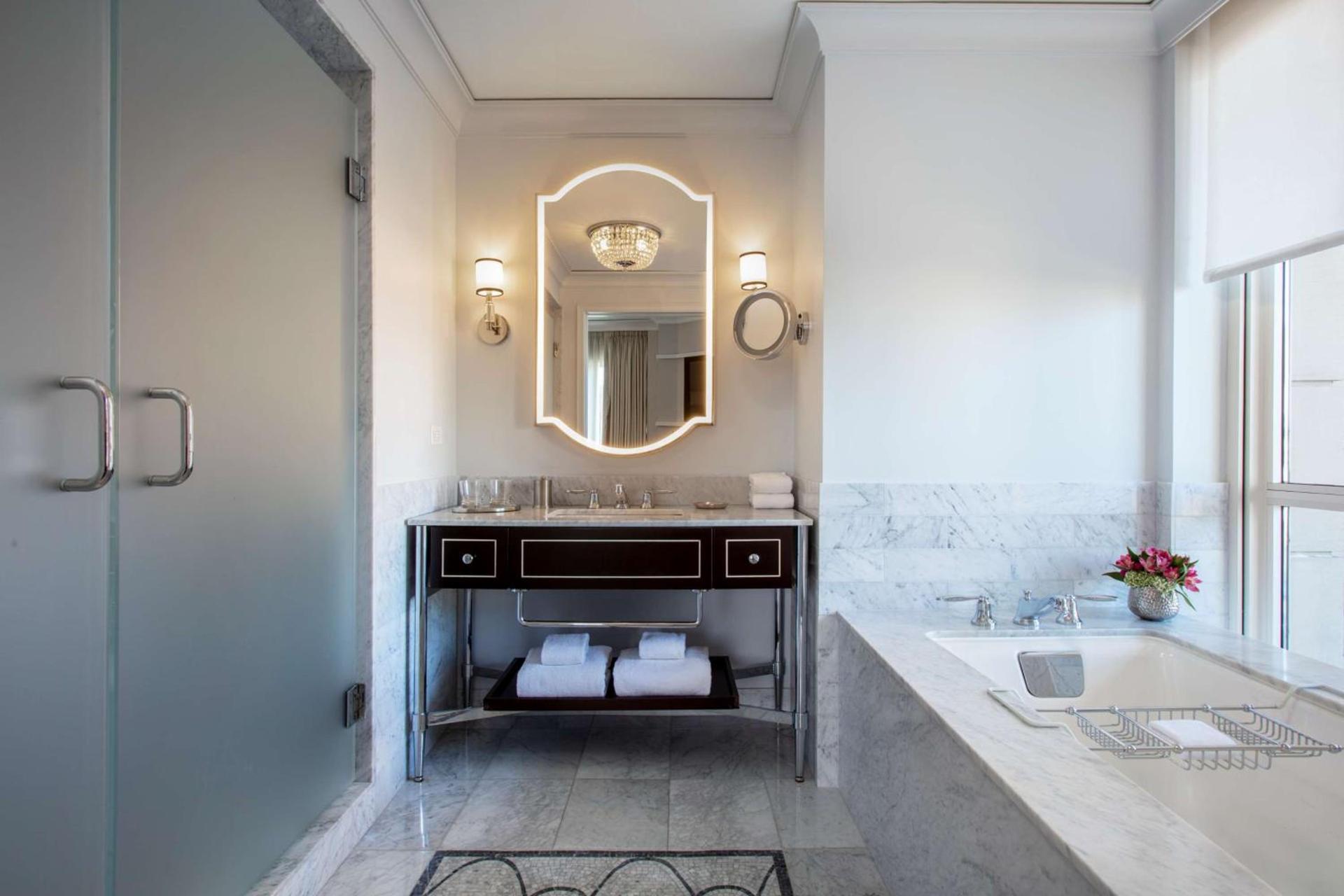 Waldorf Astoria Chicago photo 37