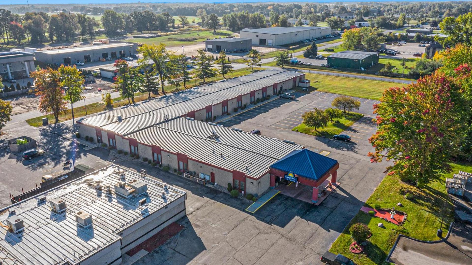 Days Inn & Suites by Wyndham Mt Pleasant photo 3
