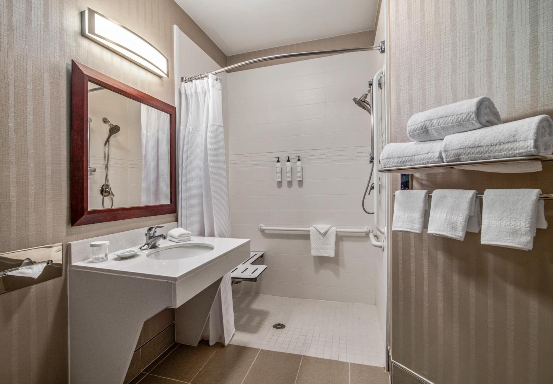 SpringHill Suites Phoenix Glendale Sports & Entertainment District photo 9