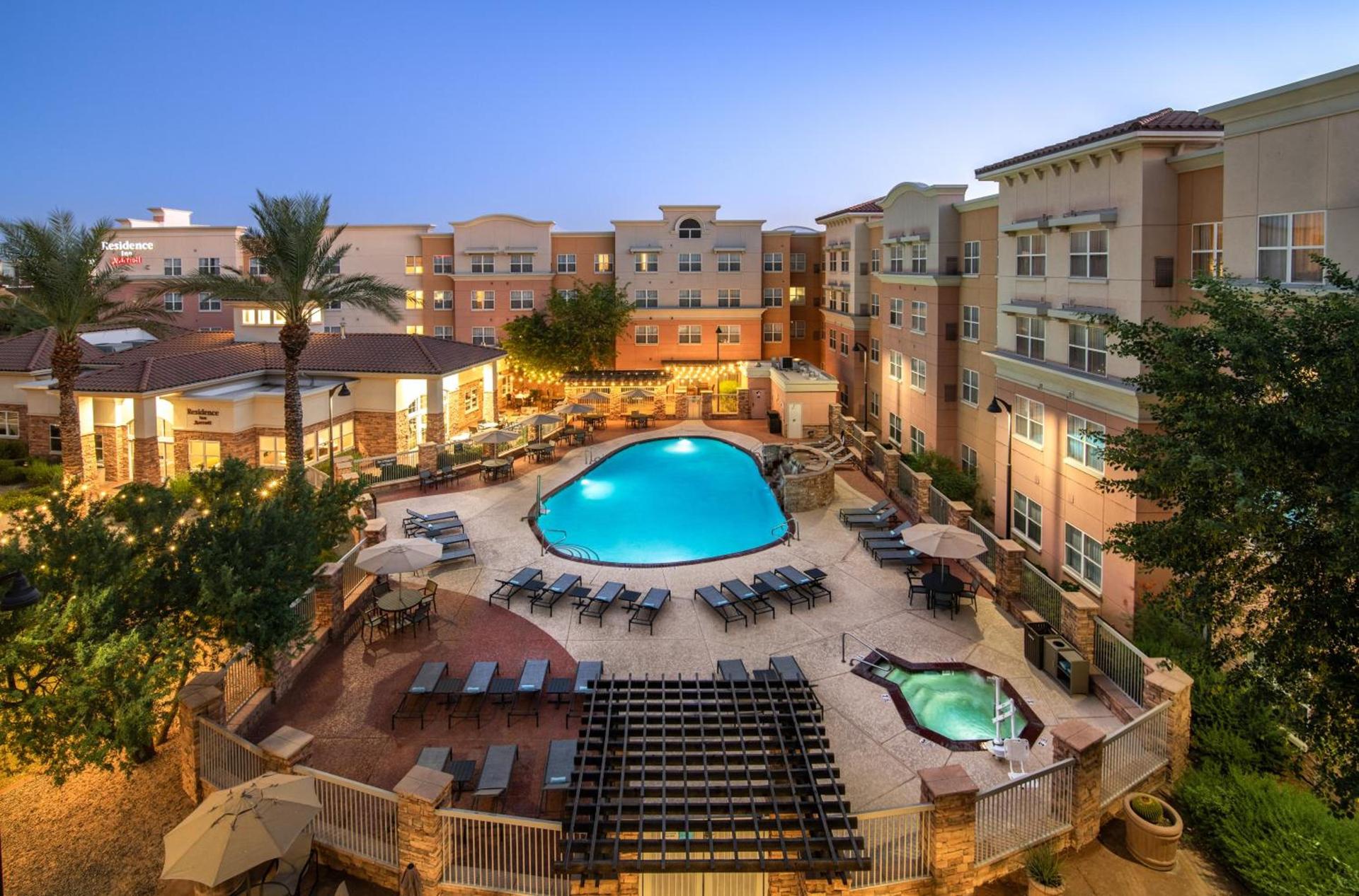 SpringHill Suites Phoenix Glendale Sports & Entertainment District photo 7