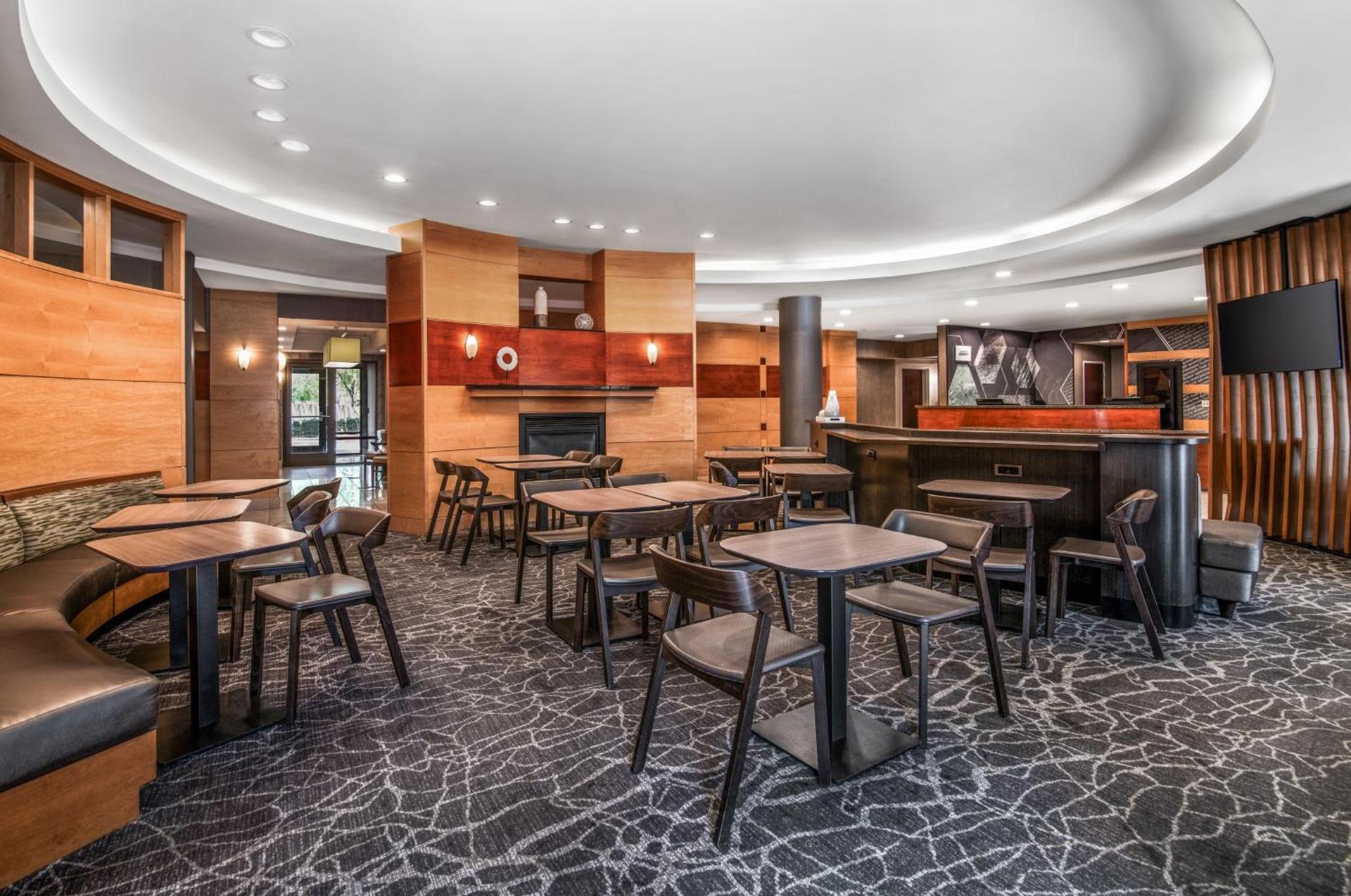 SpringHill Suites Phoenix Glendale Sports & Entertainment District photo 12