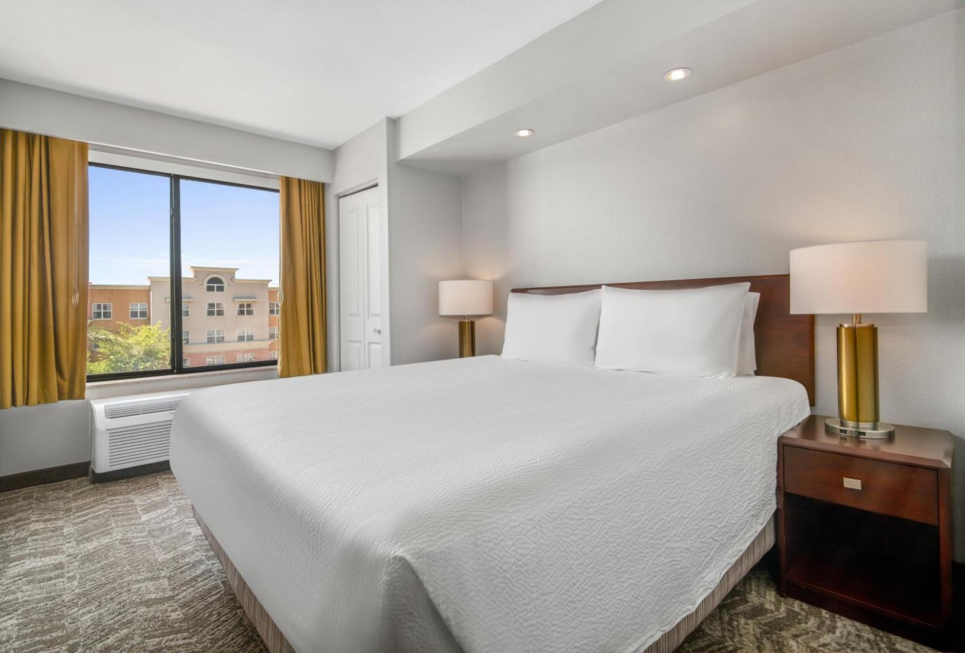 SpringHill Suites Phoenix Glendale Sports & Entertainment District photo 14