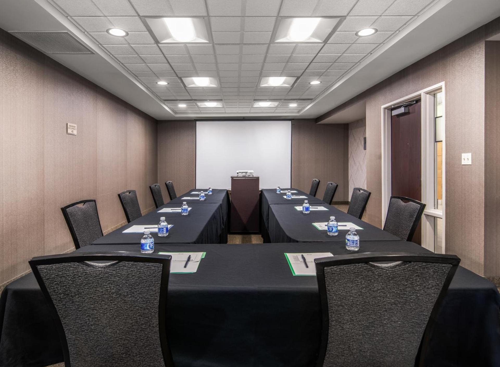 SpringHill Suites Phoenix Glendale Sports & Entertainment District photo 18