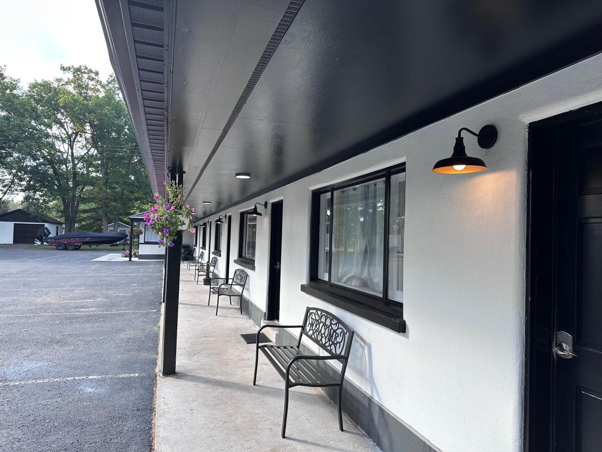 Star Gate Motel photo 1