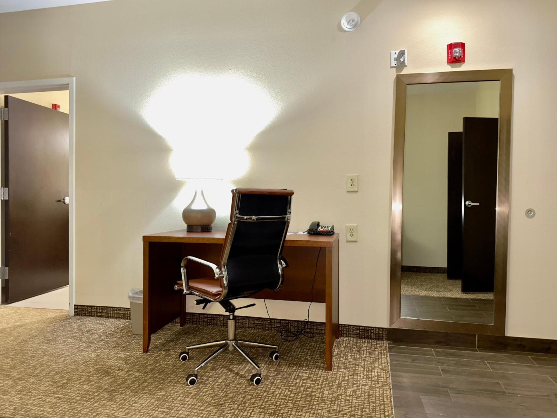 Comfort Inn & Suites Augusta West Near Fort Gordon photo 7