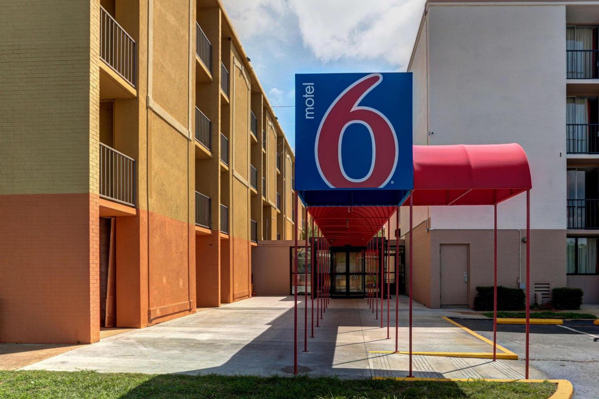 Motel 6 Jackson, TN photo 5