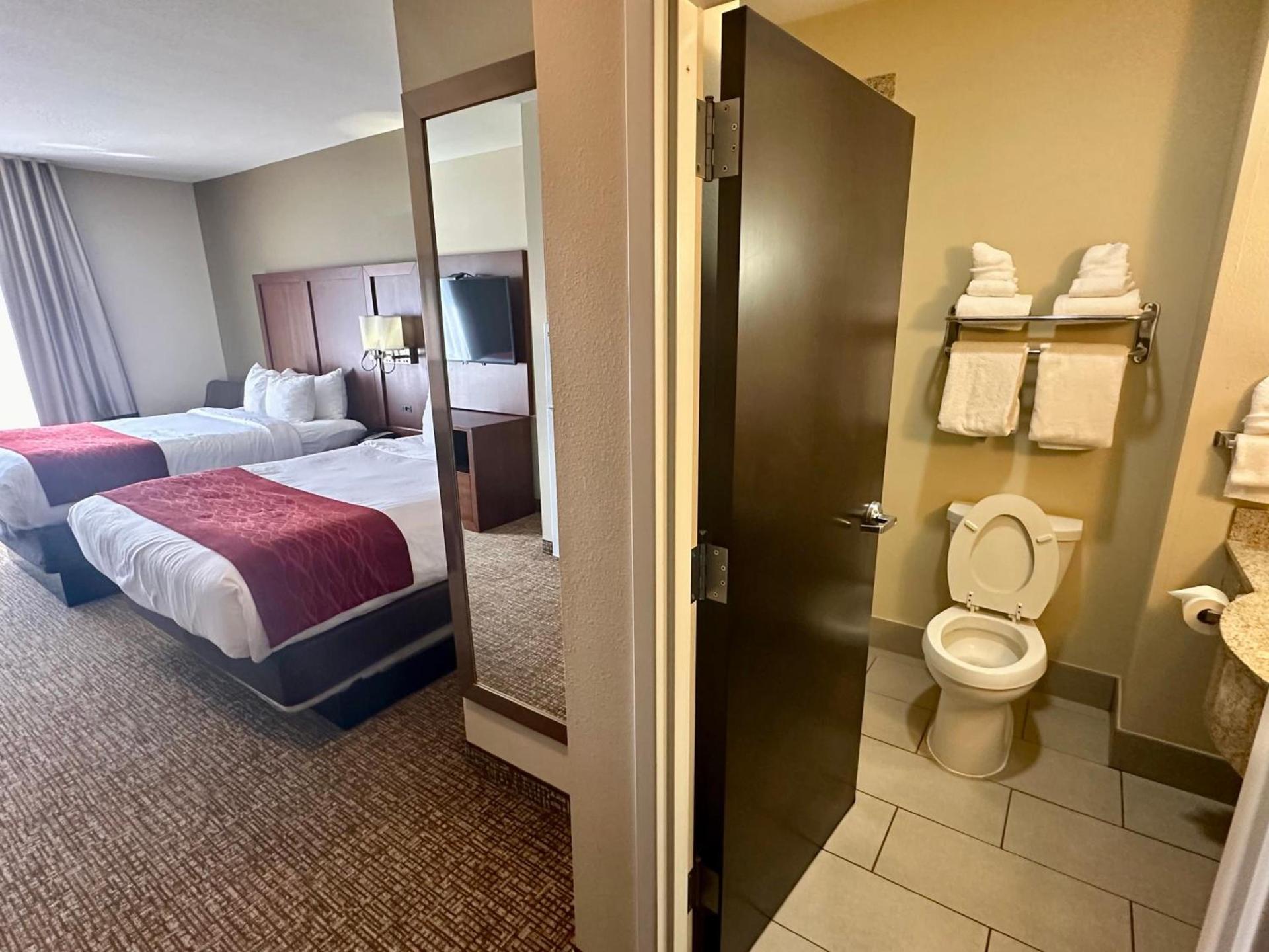 Comfort Inn & Suites Augusta West Near Fort Gordon photo 56