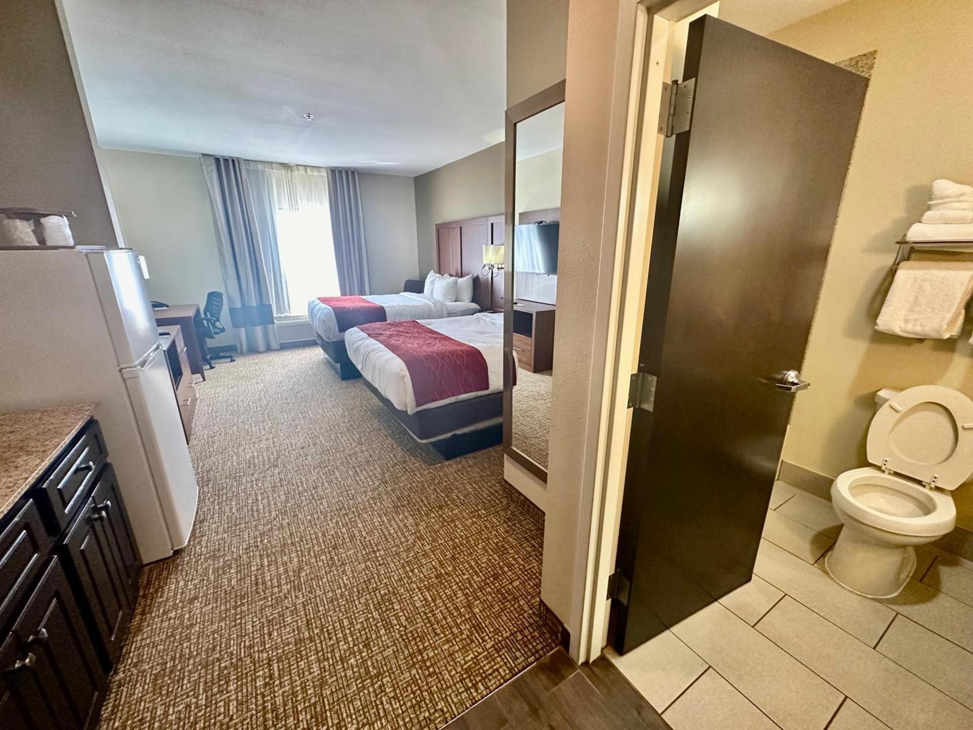 Comfort Inn & Suites Augusta West Near Fort Gordon photo 60