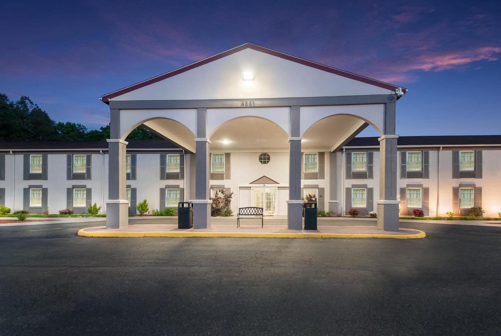 Red Roof Inn Dahlgren - Naval Base photo 9