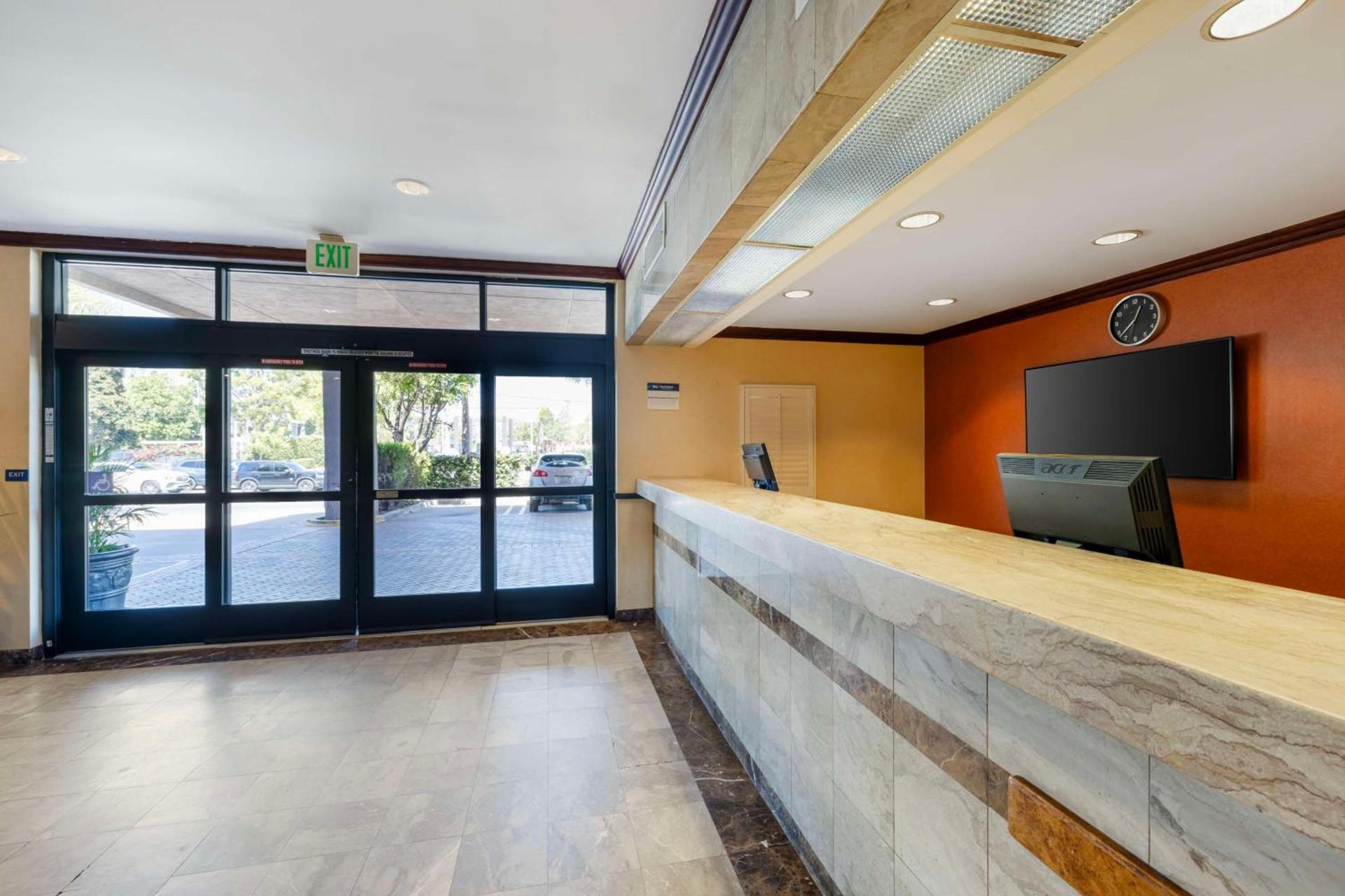 Best Western Los Angeles Worldport Hotel photo 4