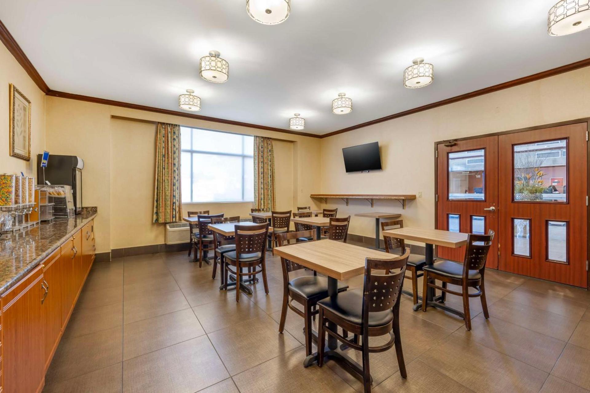 Best Western Los Angeles Worldport Hotel photo 10