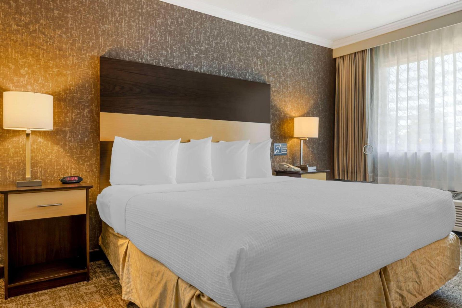 Best Western Los Angeles Worldport Hotel photo 18