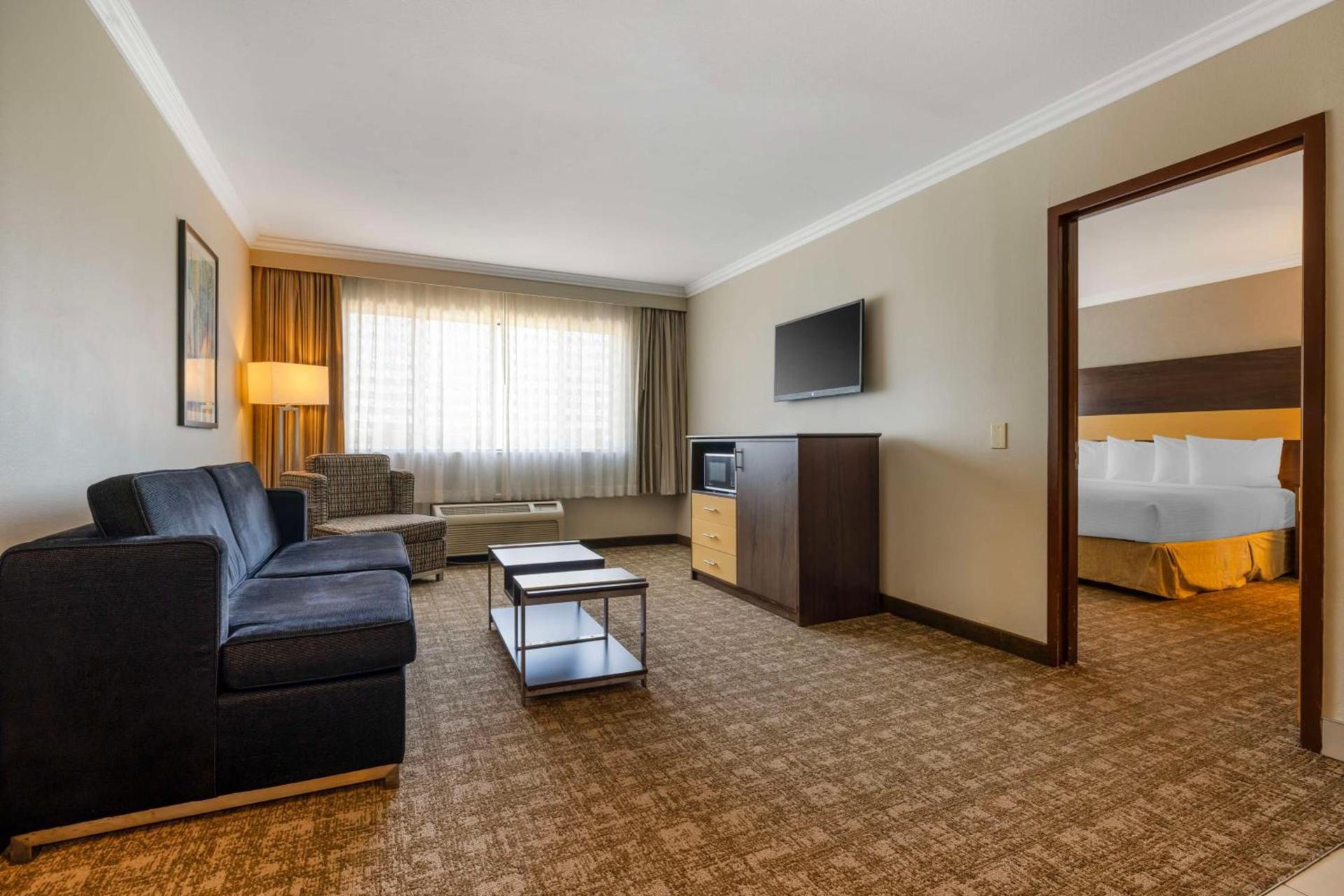 Best Western Los Angeles Worldport Hotel photo 26