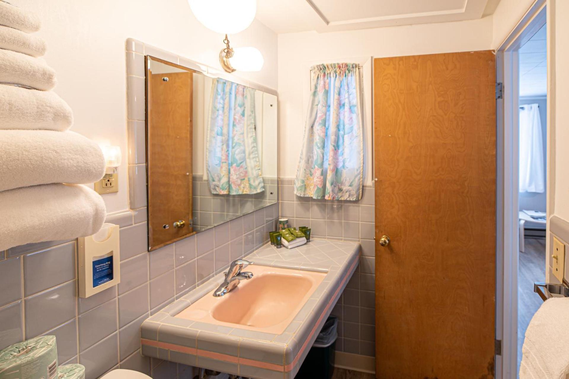 Star Gate Motel photo 33