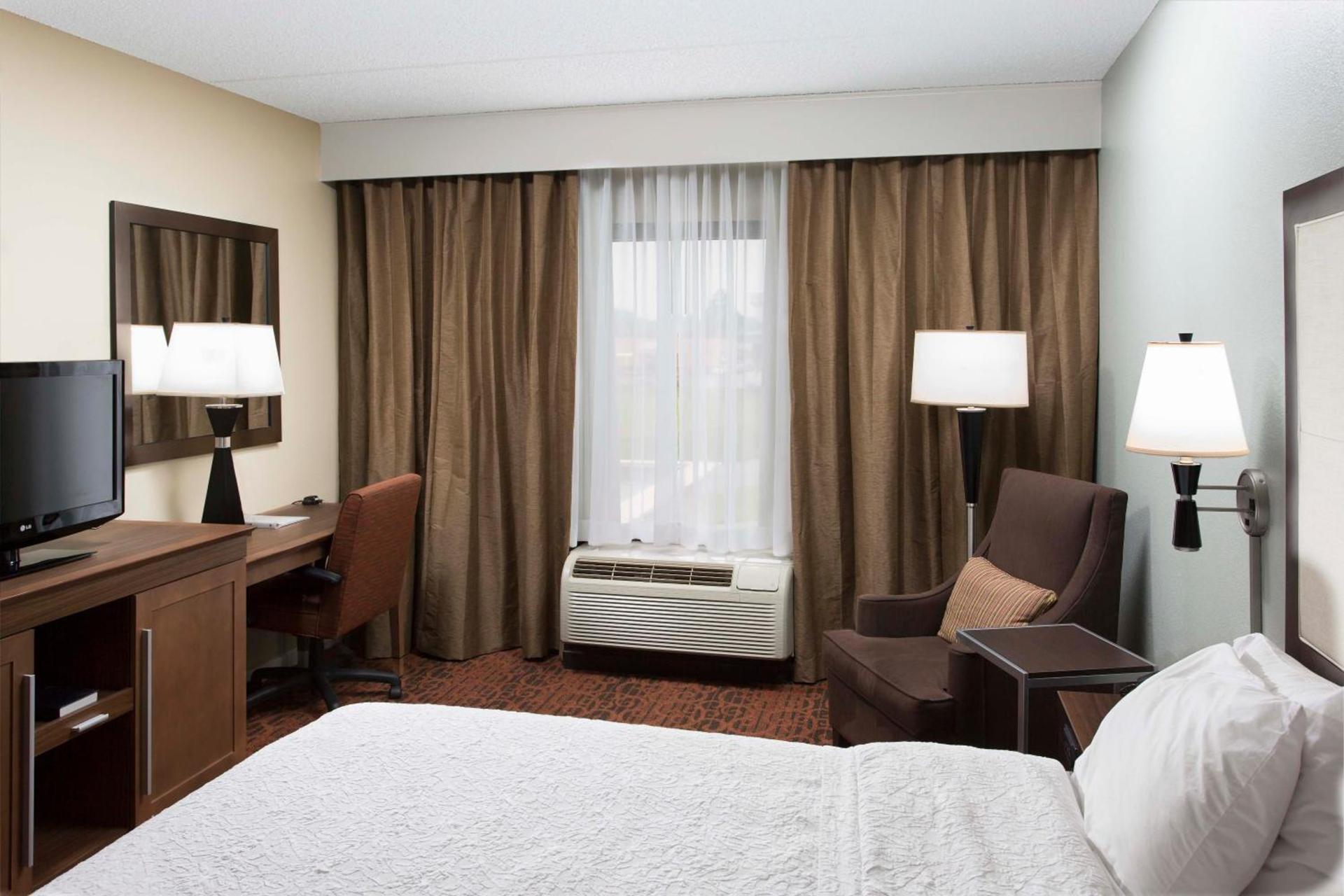 Hampton Inn Troy photo 35
