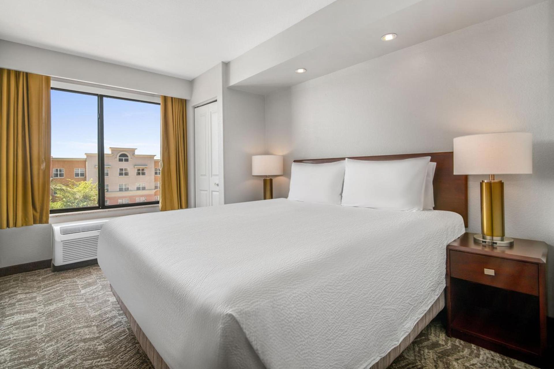 SpringHill Suites Phoenix Glendale Sports & Entertainment District photo 32
