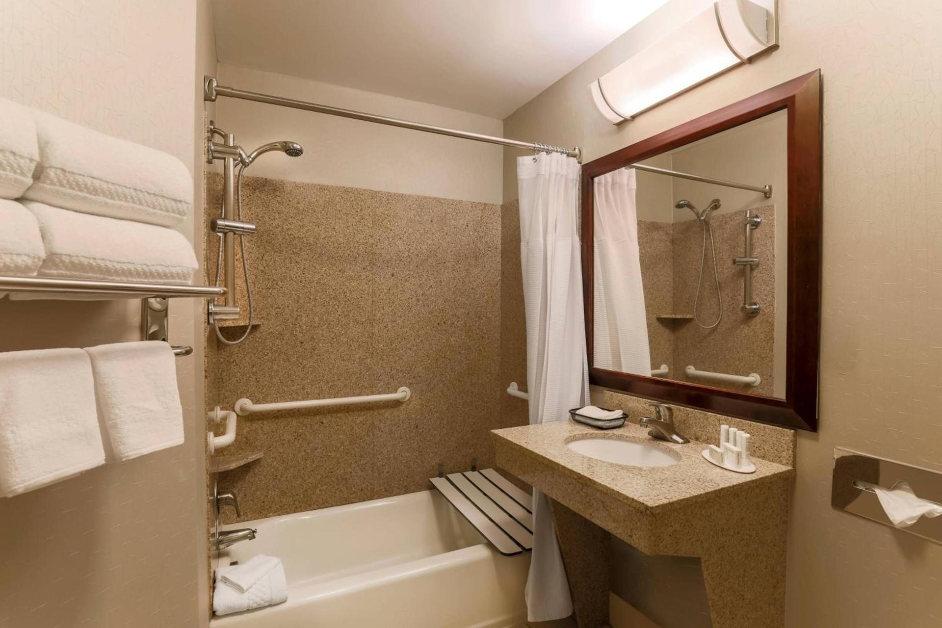 SpringHill Suites Phoenix Glendale Sports & Entertainment District photo 36