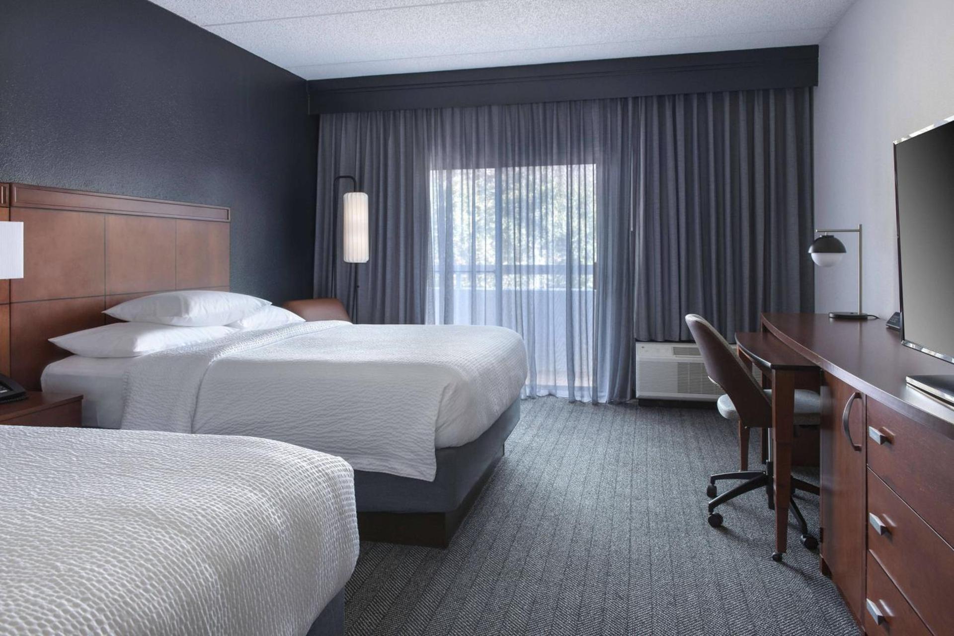 Courtyard by Marriott Norwalk photo 5