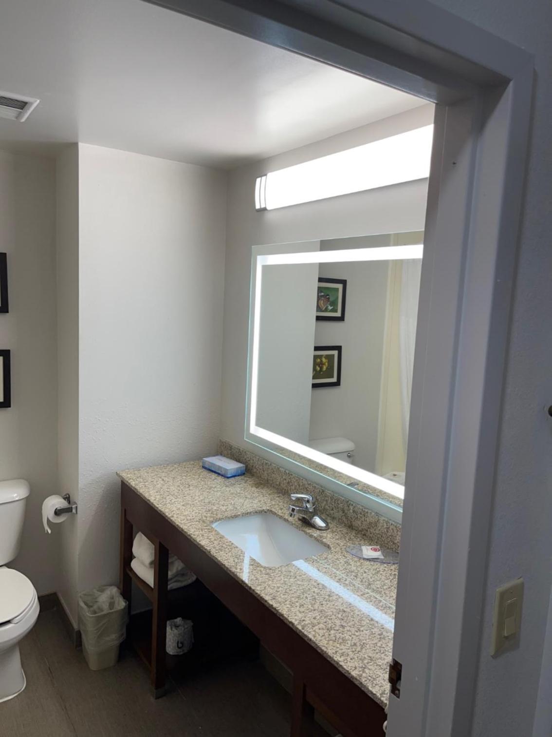 Comfort Suites Salisbury I-85 photo 61