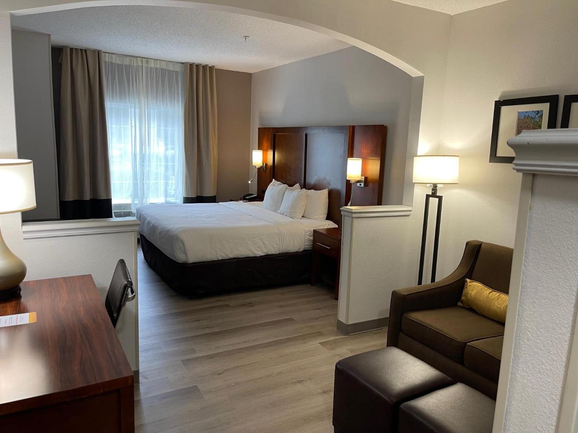 Comfort Suites Salisbury I-85 photo 63
