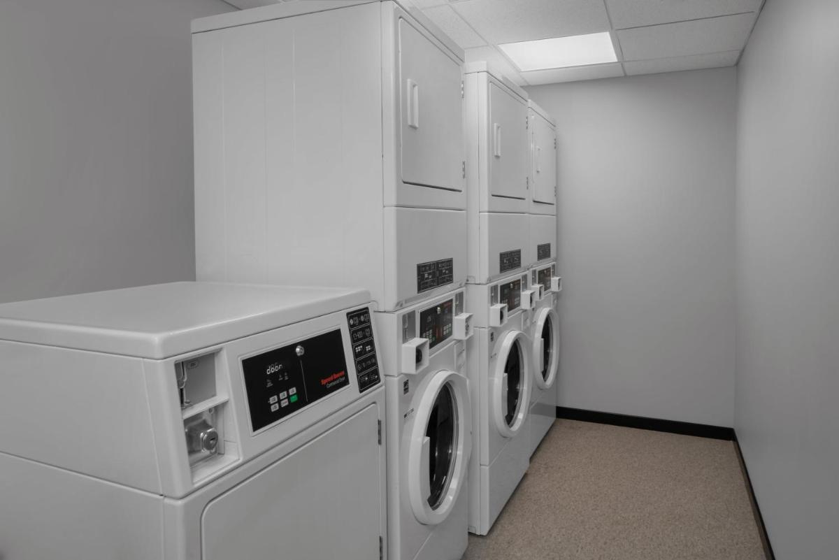 Homewood Suites By Hilton Charlotte Uptown First Ward photo 63