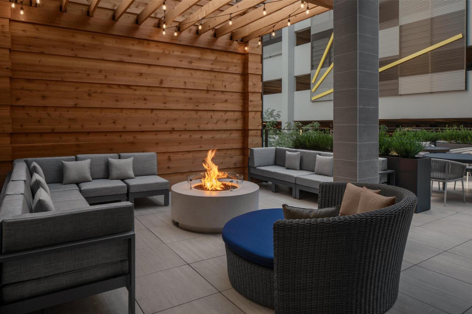Homewood Suites By Hilton Charlotte Uptown First Ward photo 53