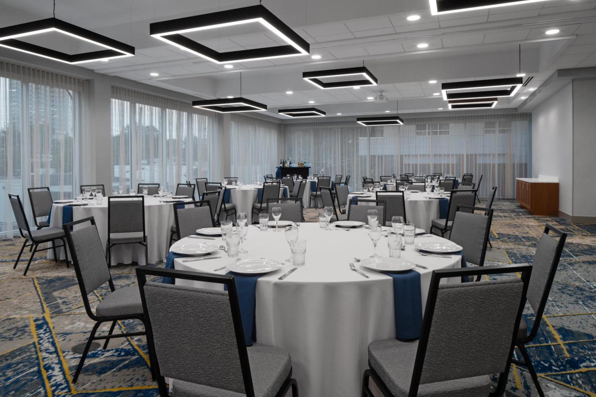 Homewood Suites By Hilton Charlotte Uptown First Ward photo 57