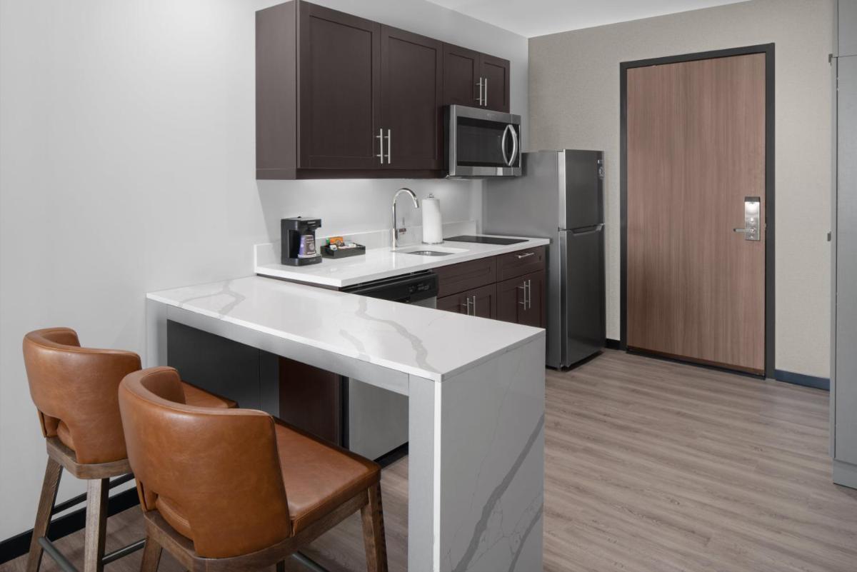 Homewood Suites By Hilton Charlotte Uptown First Ward photo 48