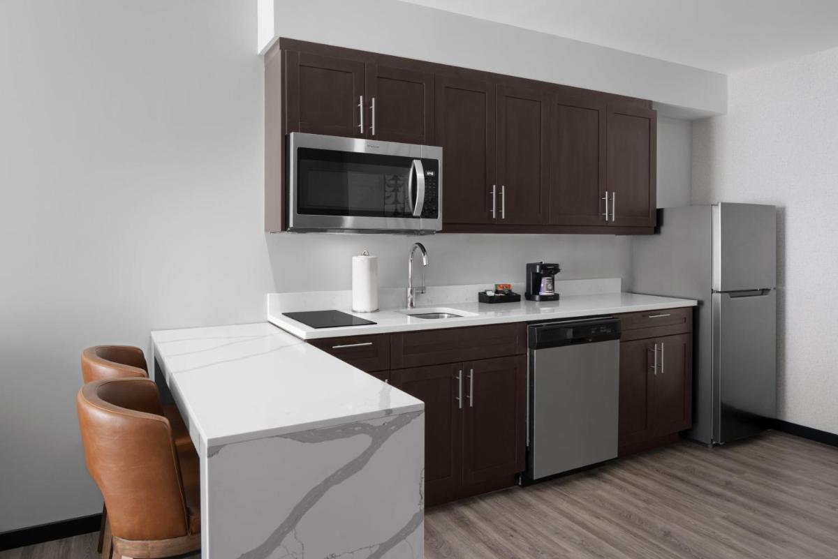 Homewood Suites By Hilton Charlotte Uptown First Ward photo 91