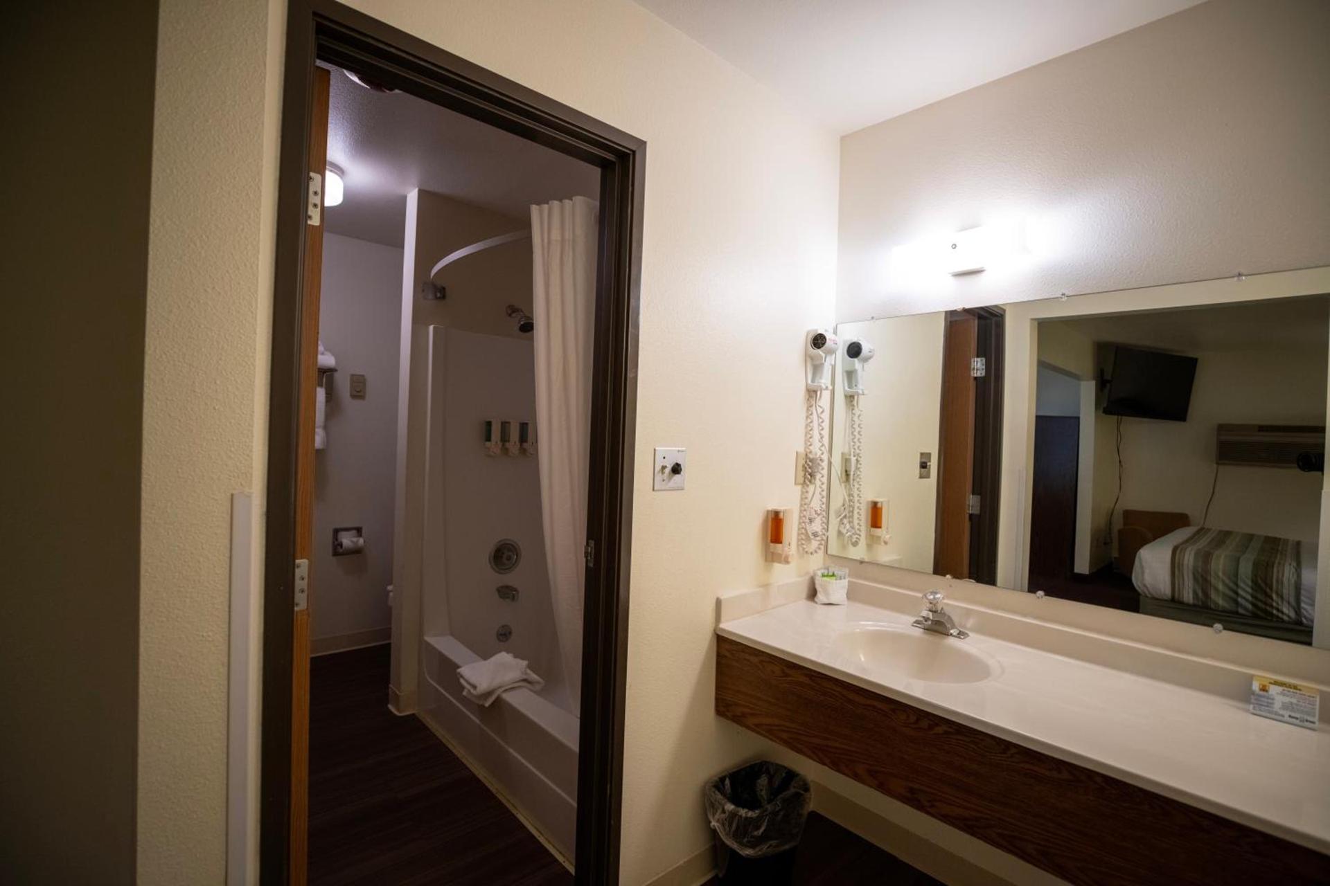 Mountain Vista Hotel photo 22