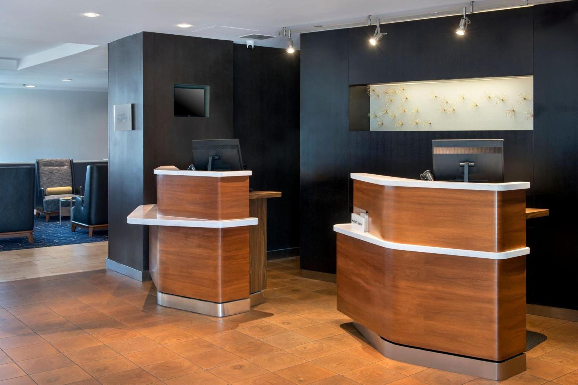 Courtyard by Marriott Rye photo 2