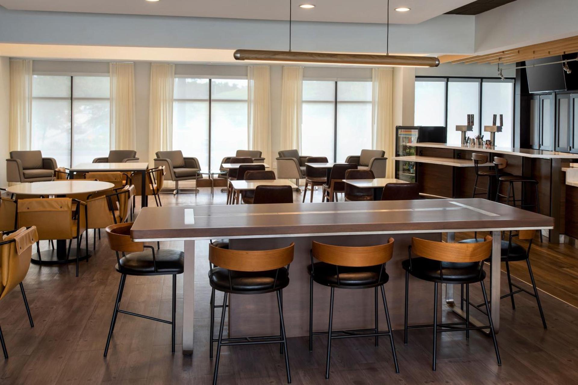 Courtyard by Marriott Rye photo 32