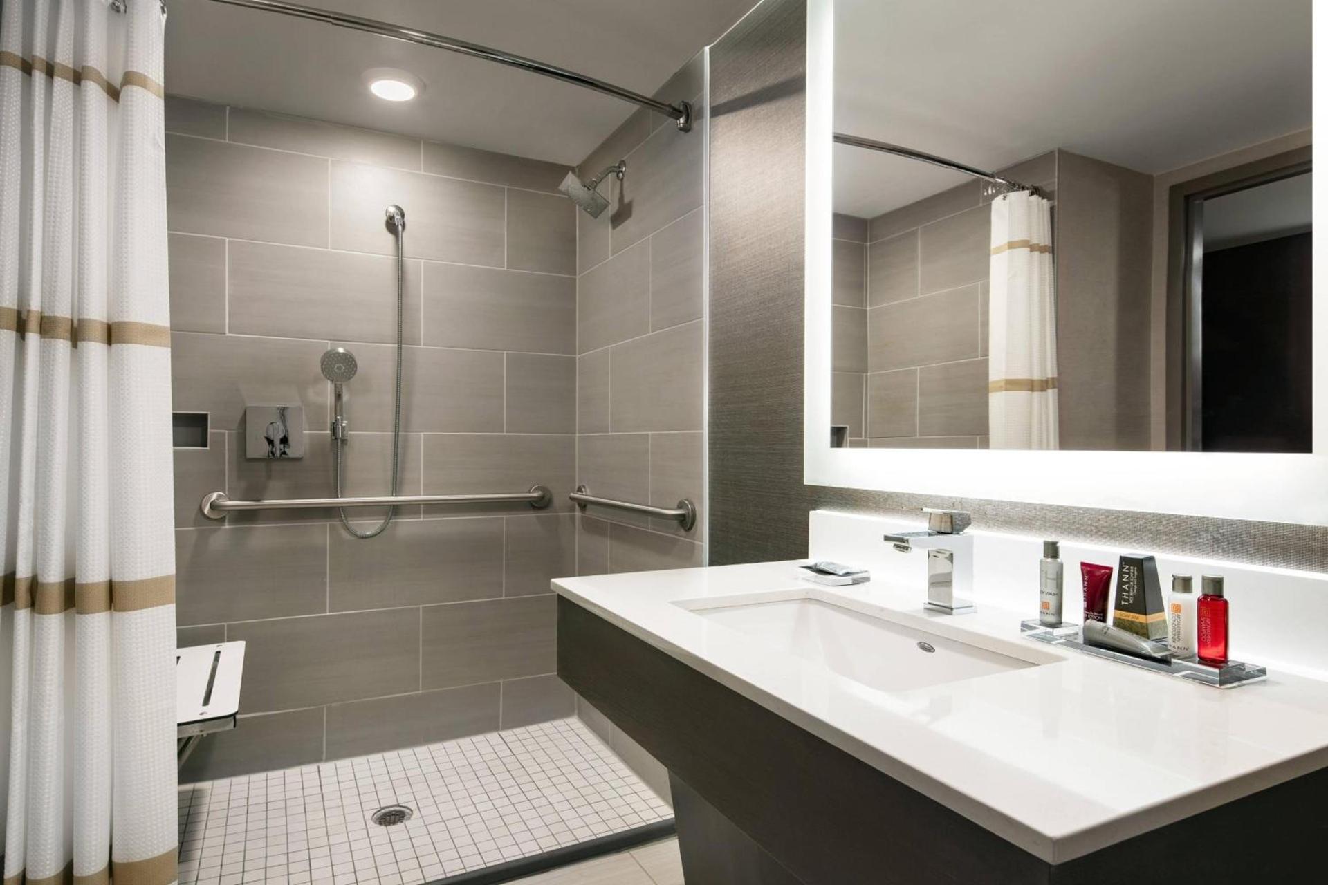 Marriott Indianapolis North photo 18