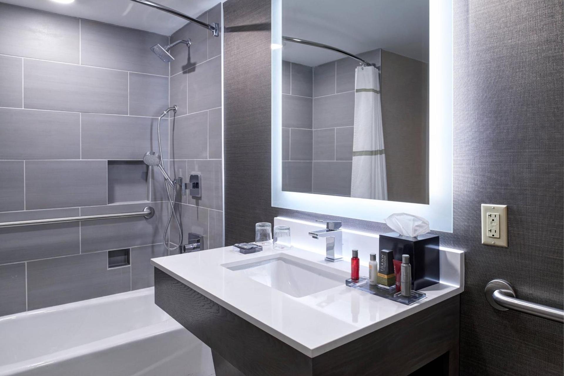 Marriott Indianapolis North photo 21