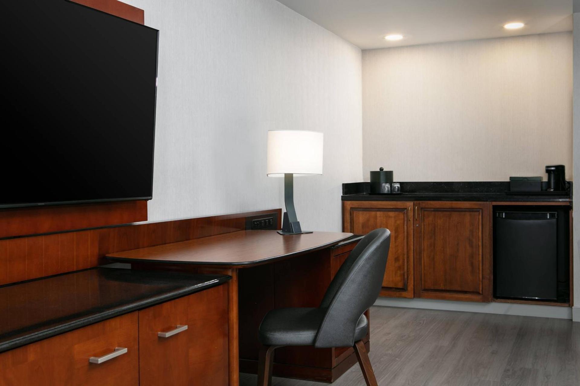 West Des Moines Marriott photo 15
