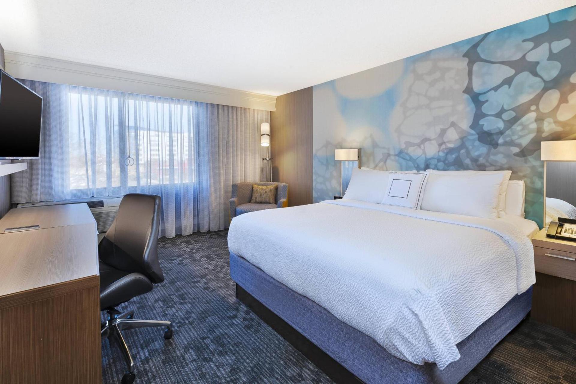 Courtyard by Marriott Secaucus Meadowlands photo 7