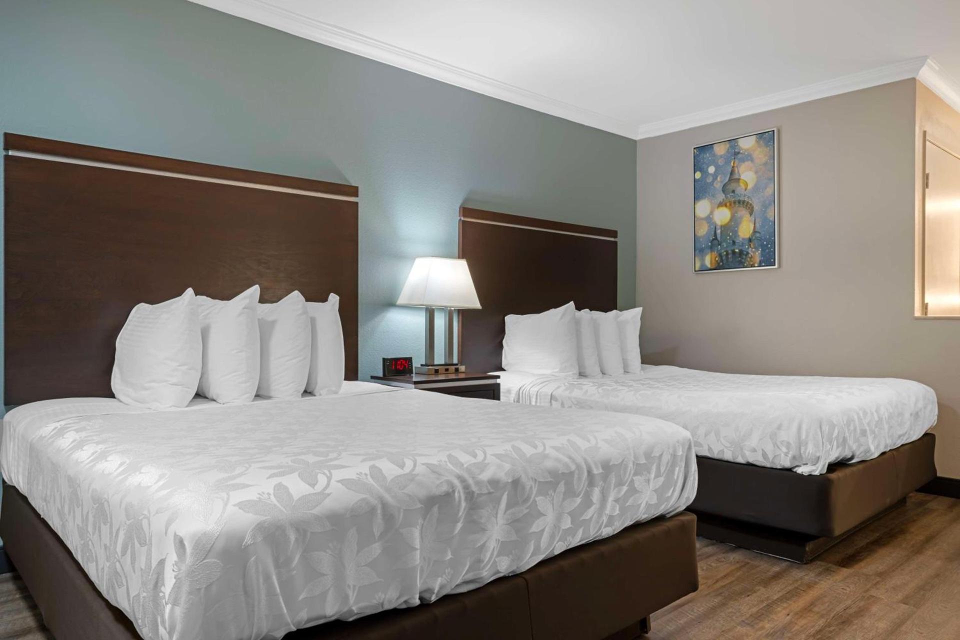 Best Western Courtesy Hotel - Anaheim Resort Amusement Park photo 18
