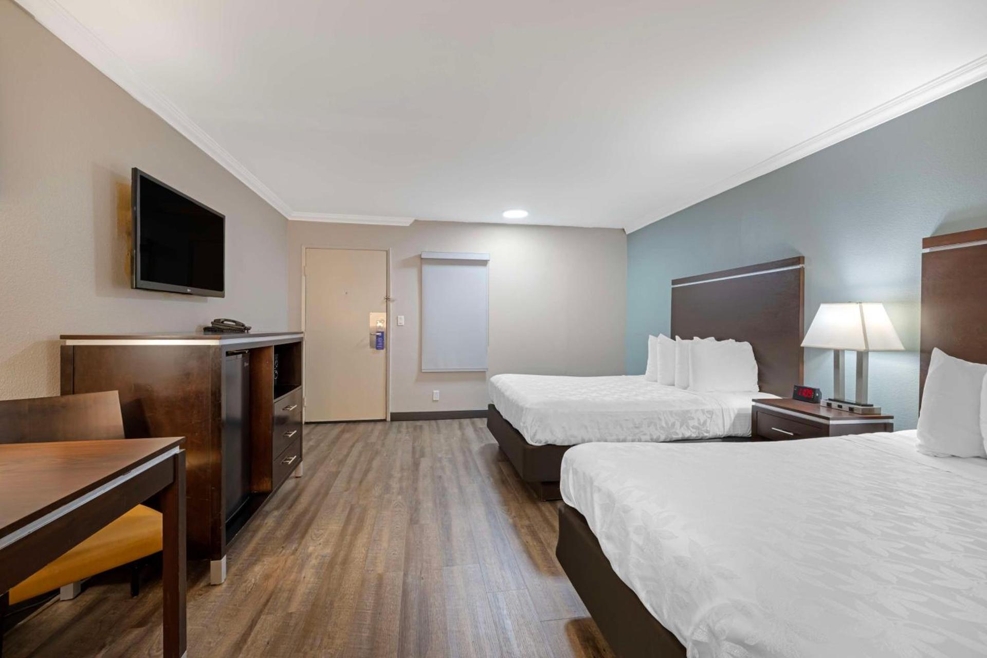 Best Western Courtesy Hotel - Anaheim Resort Amusement Park photo 20