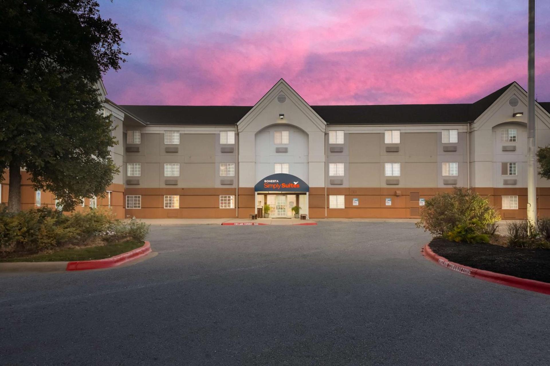 Sonesta Simply Suites Austin South photo 3