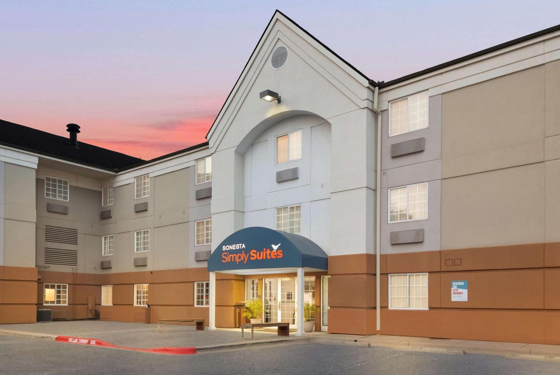 Sonesta Simply Suites Austin South photo 4