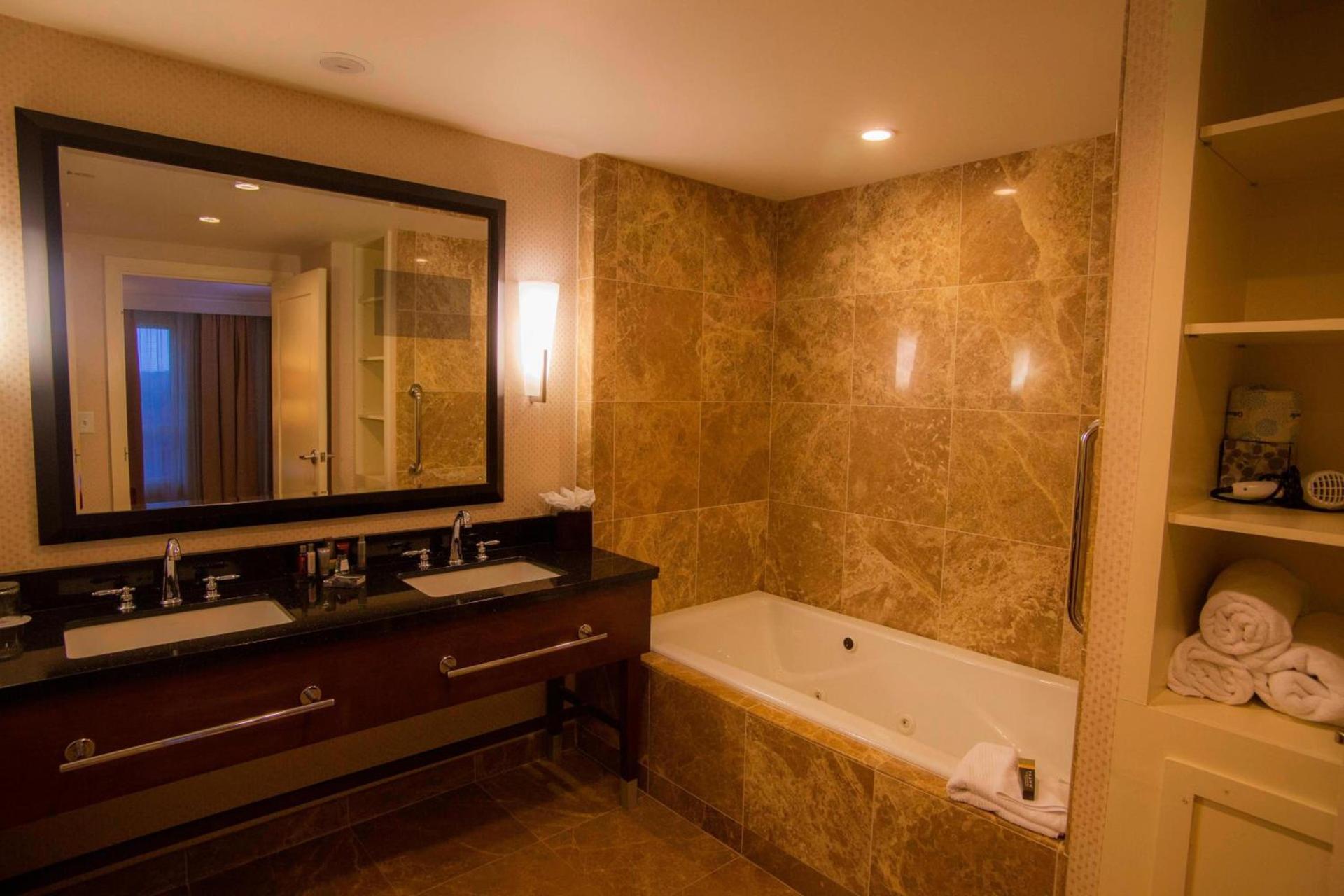 Macon Marriott City Center photo 16